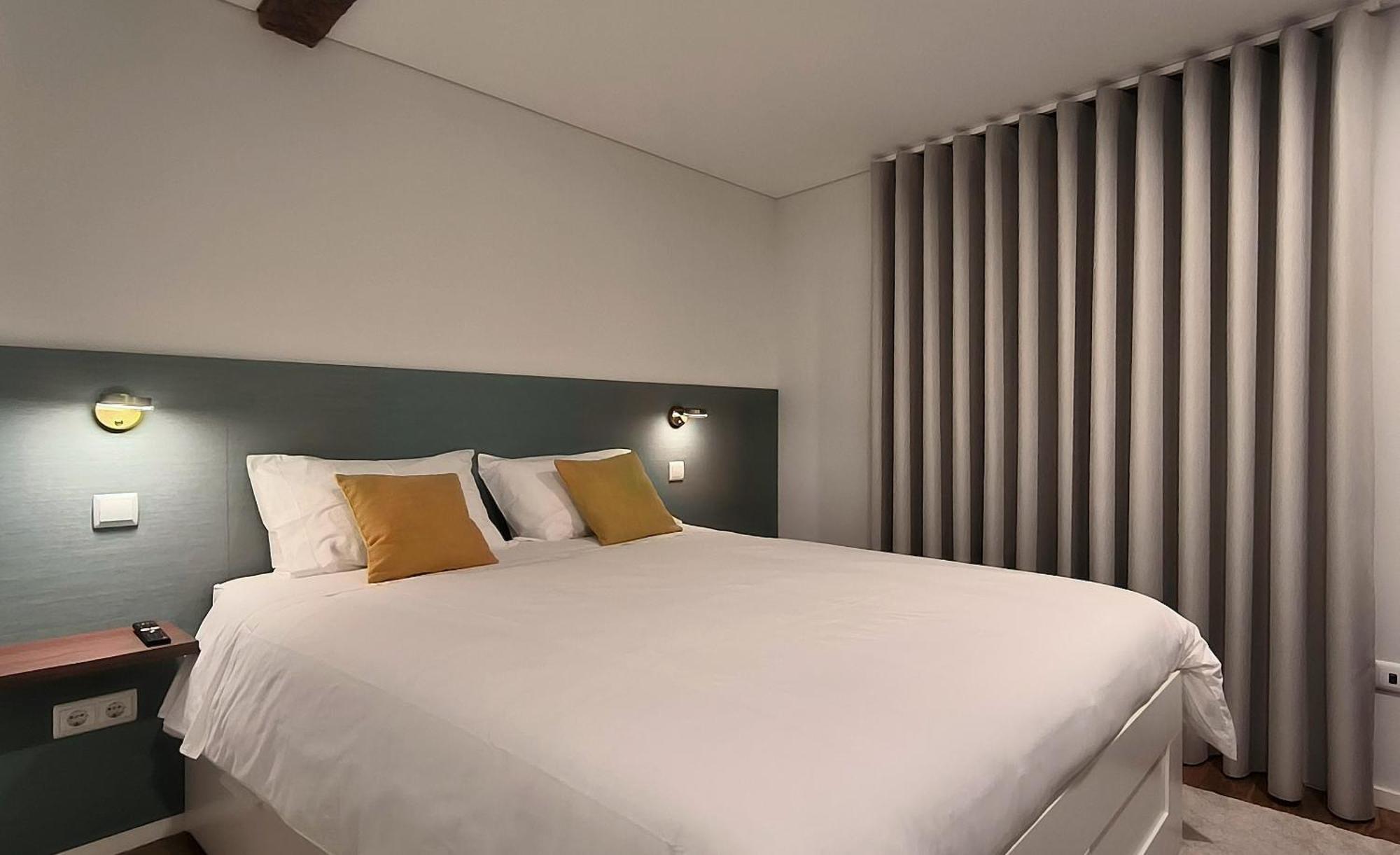 Domi Suites & Studios Guimaraes Ngoại thất bức ảnh